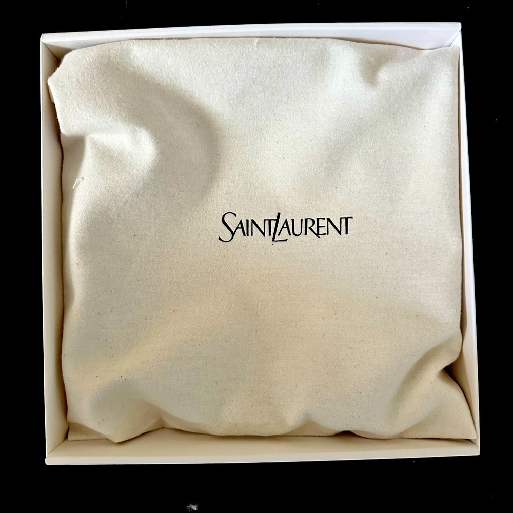 Yves Saint Laurent belt - Picture 6 of 14